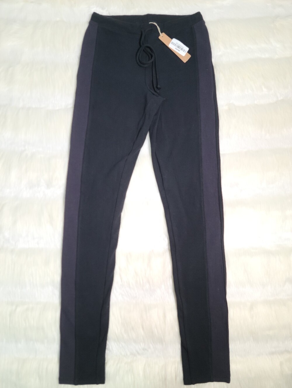 SKIMS Outdoor High Waisted Leggings Black Onyx Women Small NEW